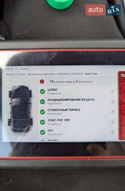 Минивэн Renault Scenic 2015 в 
