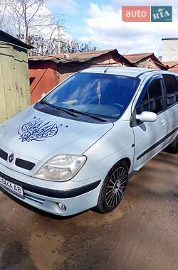 Минивэн Renault Scenic 2003 в 