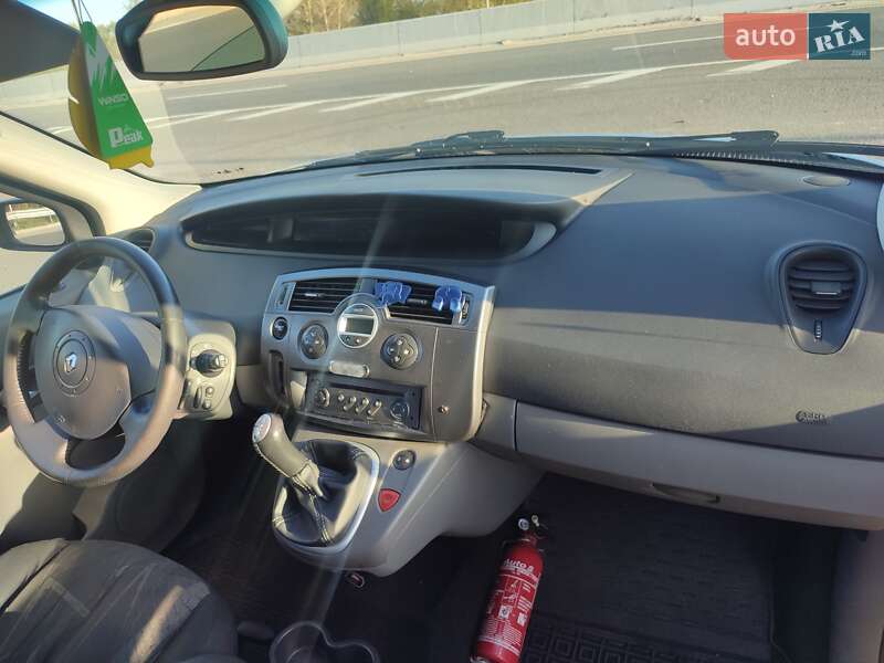 Мінівен Renault Scenic 2006 в Києві