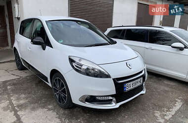 Минивэн Renault Scenic 2012 в 