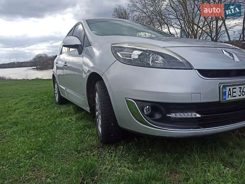Renault Scenic 2012