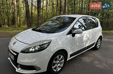 Минивэн Renault Scenic 2012 в 
