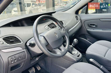 Мінівен Renault Scenic 2011 в 