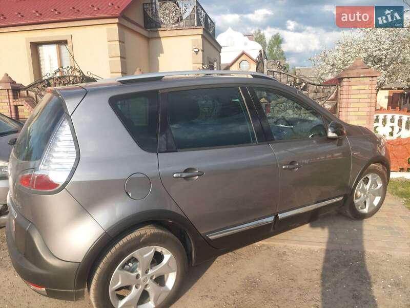 Мінівен Renault Scenic 2013 в 