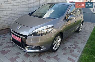 Минивэн Renault Scenic 2012 в 
