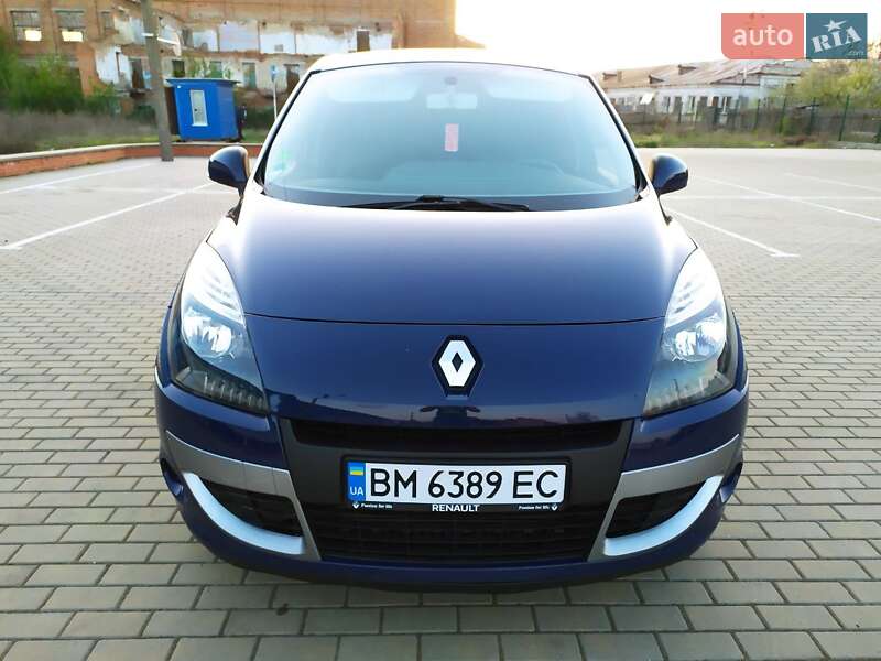 Мінівен Renault Scenic 2011 в Ромнах