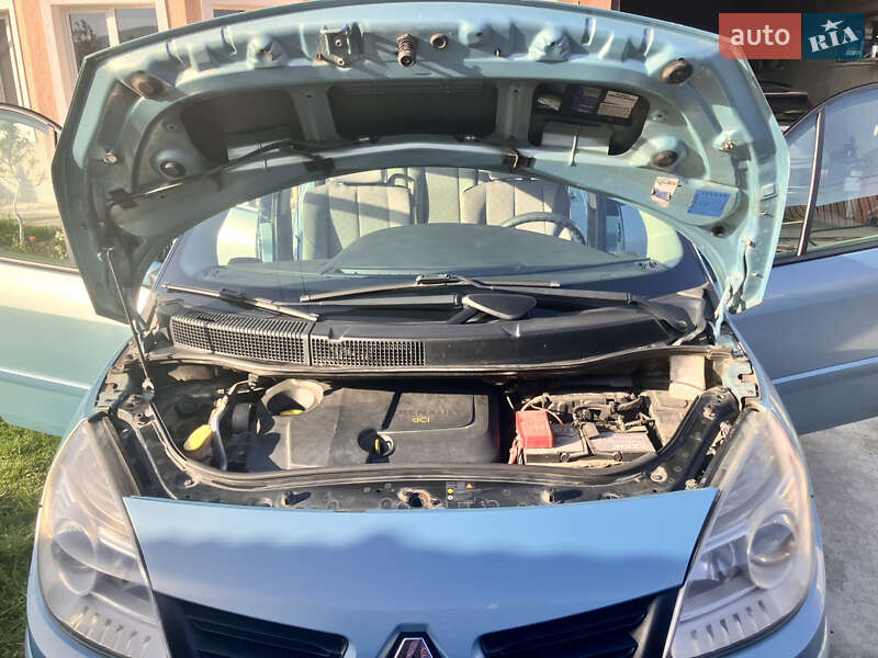 Минивэн Renault Scenic 2008 в Черновцах