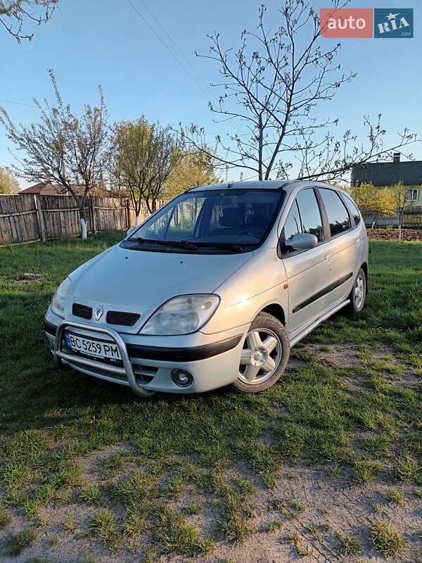 Минивэн Renault Scenic 2003 в Шептицькому