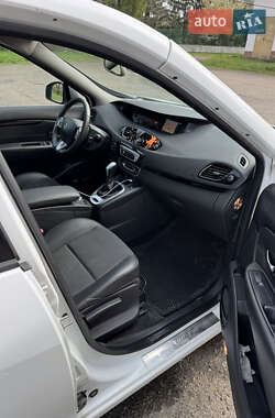 Мінівен Renault Scenic 2012 в 