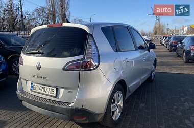 Минивэн Renault Scenic 2014 в 