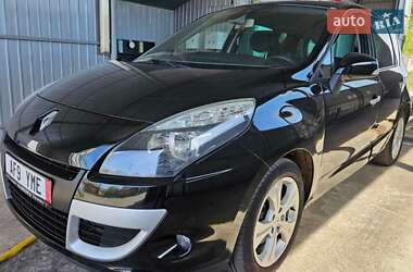 Минивэн Renault Scenic 2012 в 