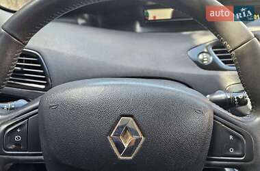 Минивэн Renault Scenic 2012 в 