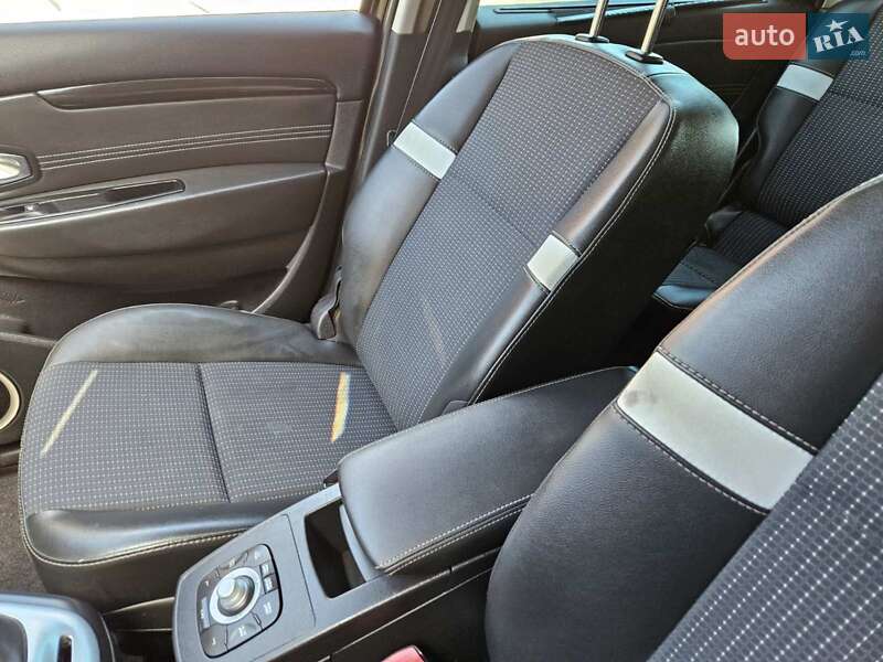 Мінівен Renault Scenic 2012 в Вінниці