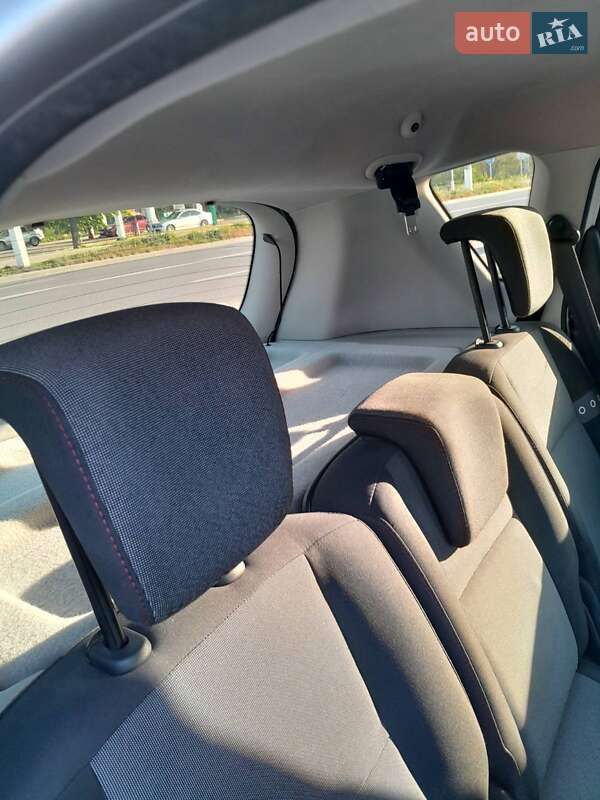 Минивэн Renault Scenic 2012 в Кропивницком
