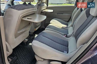 Минивэн Renault Scenic 2005 в 