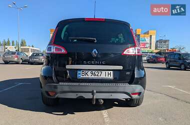 Минивэн Renault Scenic 2011 в 