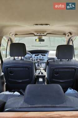 Минивэн Renault Scenic 2005 в 