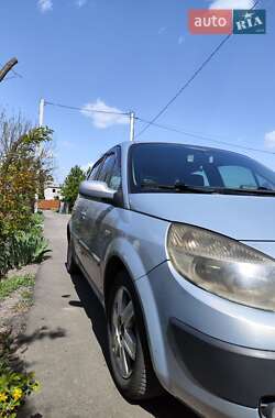 Минивэн Renault Scenic 2005 в 
