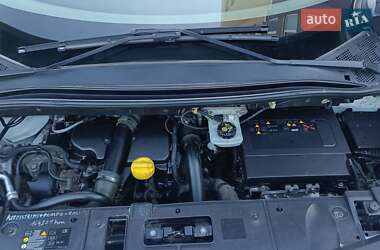 Минивэн Renault Scenic 2016 в 