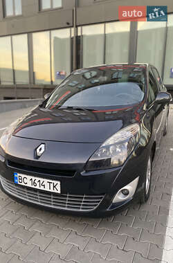 Мінівен Renault Scenic 2011 в 