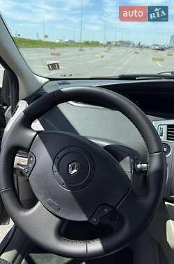 Минивэн Renault Scenic 2005 в 