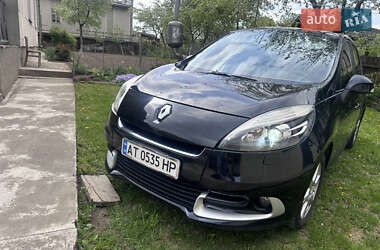 Минивэн Renault Scenic 2013 в 