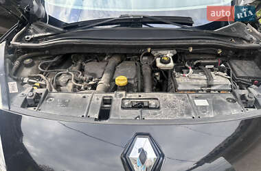 Минивэн Renault Scenic 2013 в 