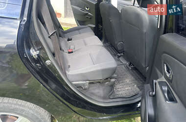 Минивэн Renault Scenic 2013 в 