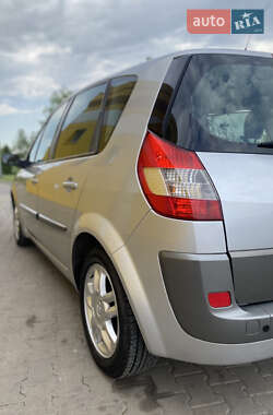 Минивэн Renault Scenic 2005 в 