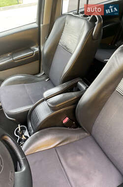 Минивэн Renault Scenic 2005 в 