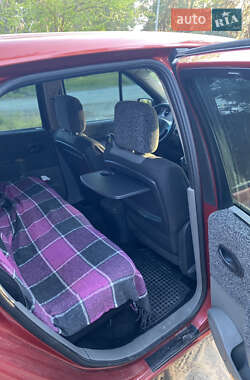 Минивэн Renault Scenic 2004 в 