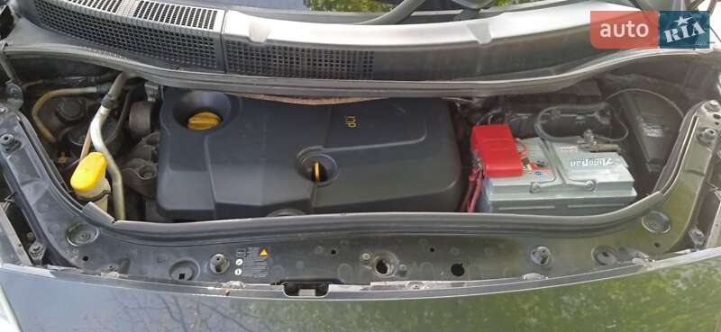 Мінівен Renault Scenic 2007 в Зарічному