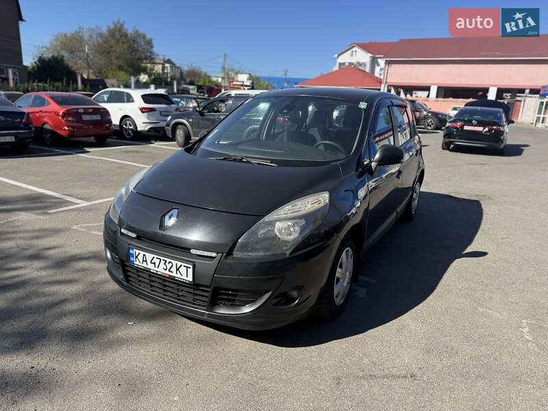 Минивэн Renault Scenic 2010 в Киеве