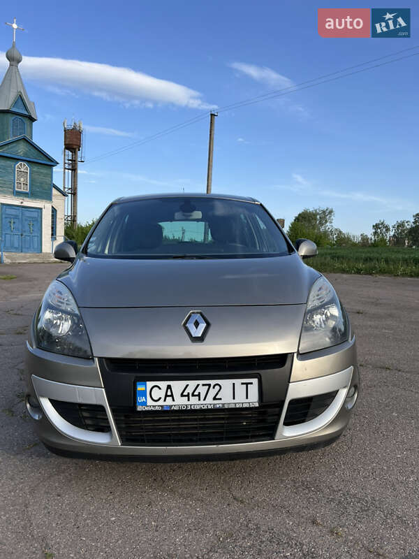 Мінівен Renault Scenic 2010 в Черкасах