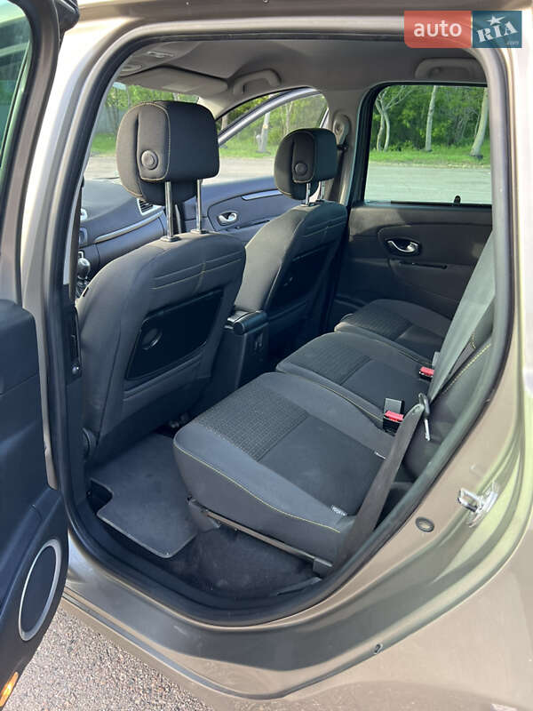 Мінівен Renault Scenic 2010 в Черкасах