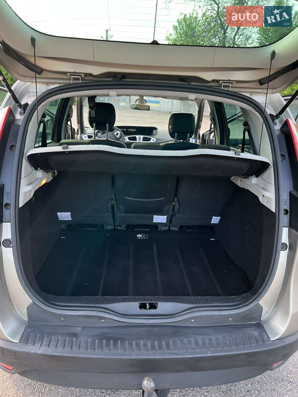 Мінівен Renault Scenic 2010 в Черкасах