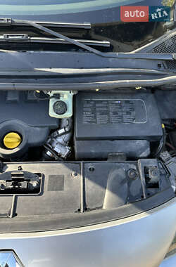 Минивэн Renault Scenic 2009 в 