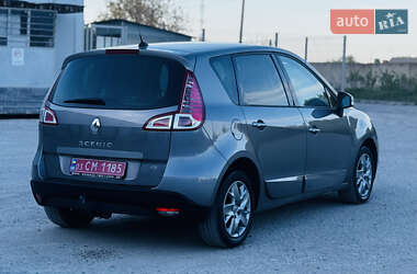 Мінівен Renault Scenic 2011 в 