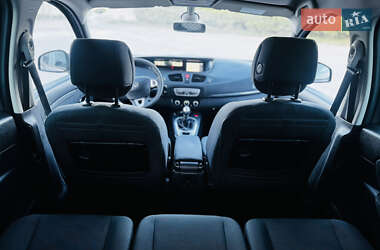 Мінівен Renault Scenic 2011 в 