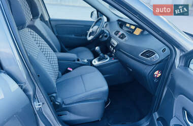 Мінівен Renault Scenic 2011 в 