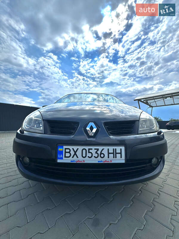 Мінівен Renault Scenic 2009 в Хмельницькому