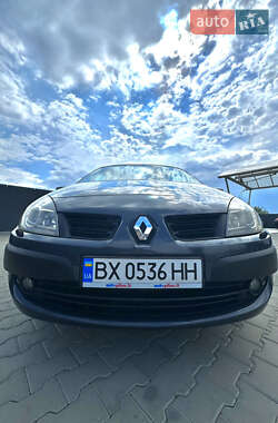 Минивэн Renault Scenic 2009 в 