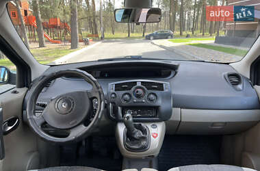 Минивэн Renault Scenic 2005 в 
