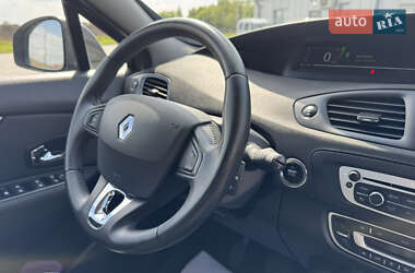 Мінівен Renault Scenic 2015 в 