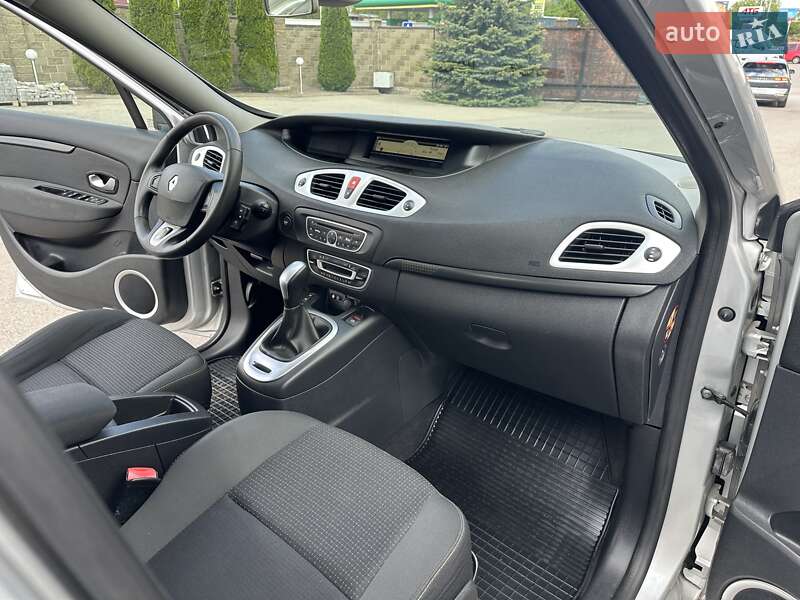 Минивэн Renault Scenic 2010 в Луцке