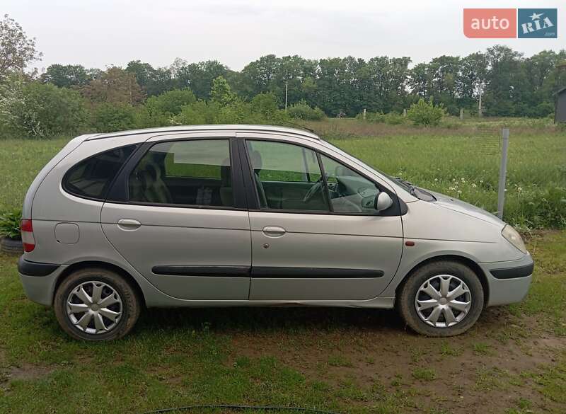 Минивэн Renault Scenic 2002 в Стрые