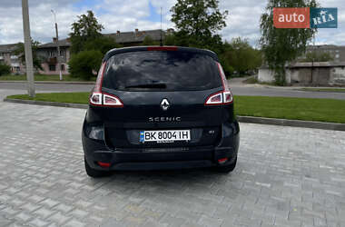 Минивэн Renault Scenic 2011 в 
