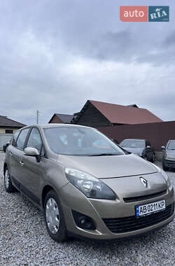 Мінівен Renault Scenic 2010 в 