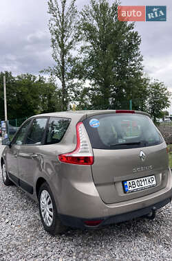 Мінівен Renault Scenic 2010 в 
