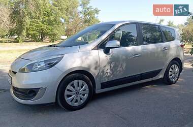 Мінівен Renault Scenic 2012 в 